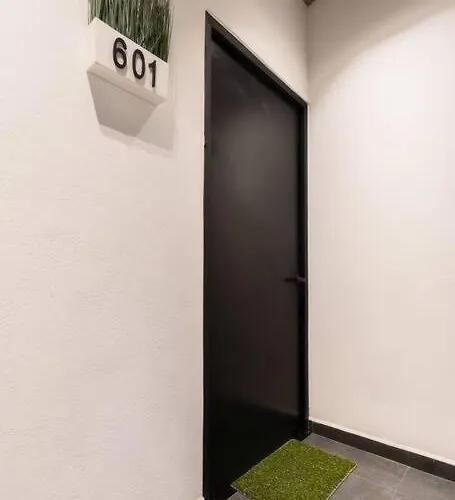 P601 Amazing Rooftop 2bdrm 2bath Ac